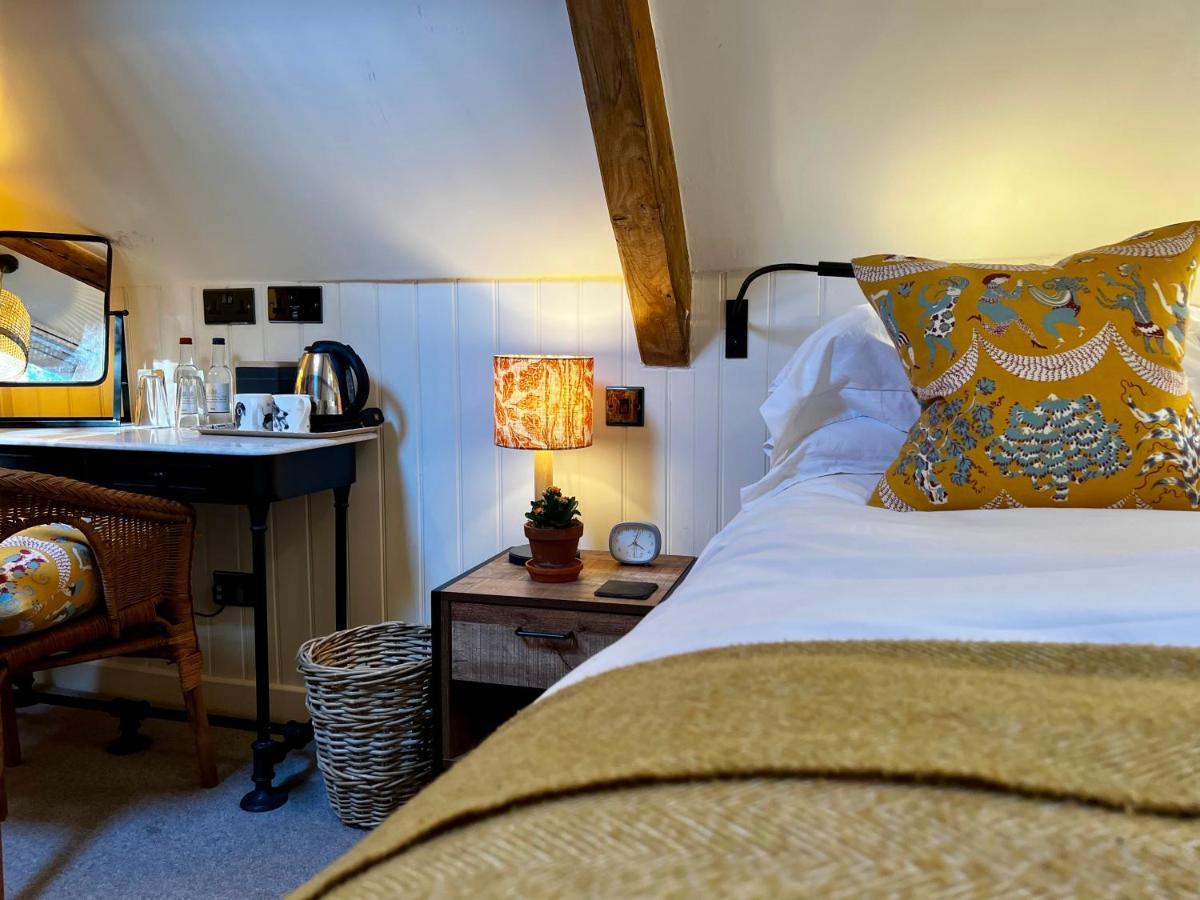 The Red Lion Inn Long Compton