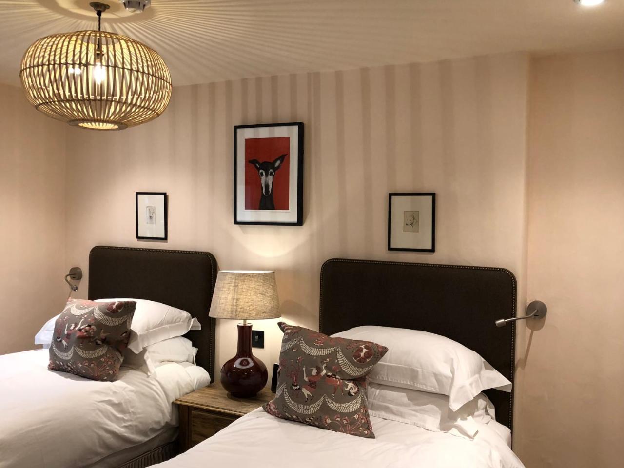 The Red Lion Inn